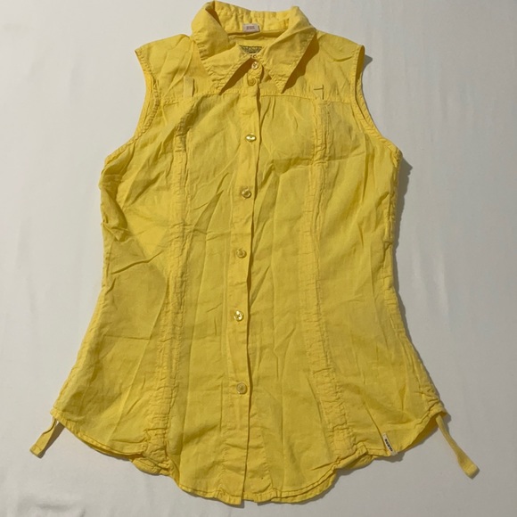 Guess yellow top - Picture 3 of 9